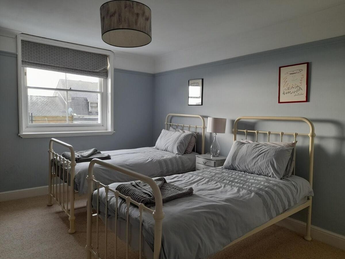 Sea Front St Leonards Villa Хейстингс Екстериор снимка